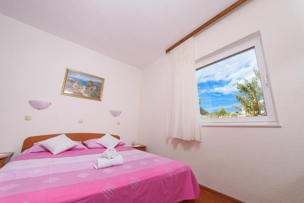 Apartments Patricia Trogir Exterior foto